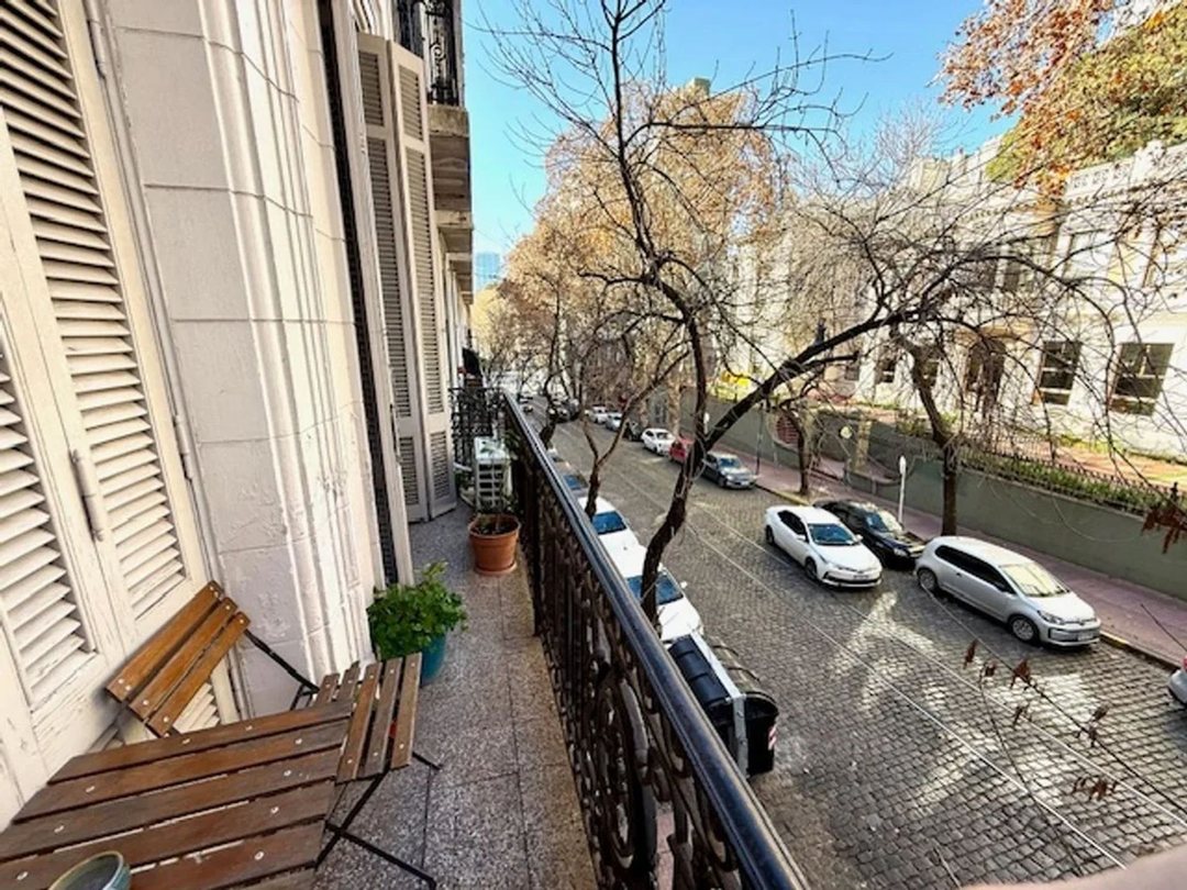 PH 4 AMBIENTES CON BALCON EN VENTA  EN SAN TELMO