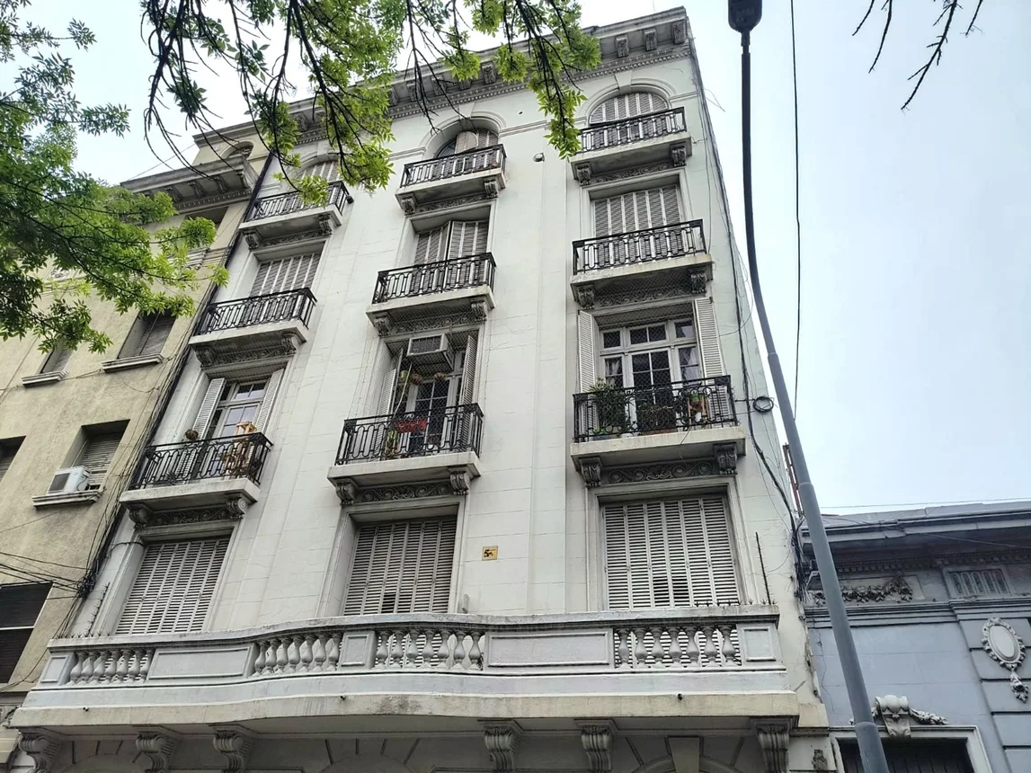 Piso de 3 ambientes en venta en Constitución, 15 de Noviembre de 1889 1400, foto 2
