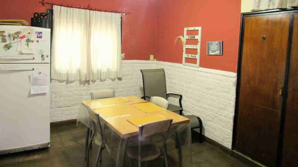 CASA VENTA ZONA MACROCENTRO 5 DORMITORIOS - foto 3