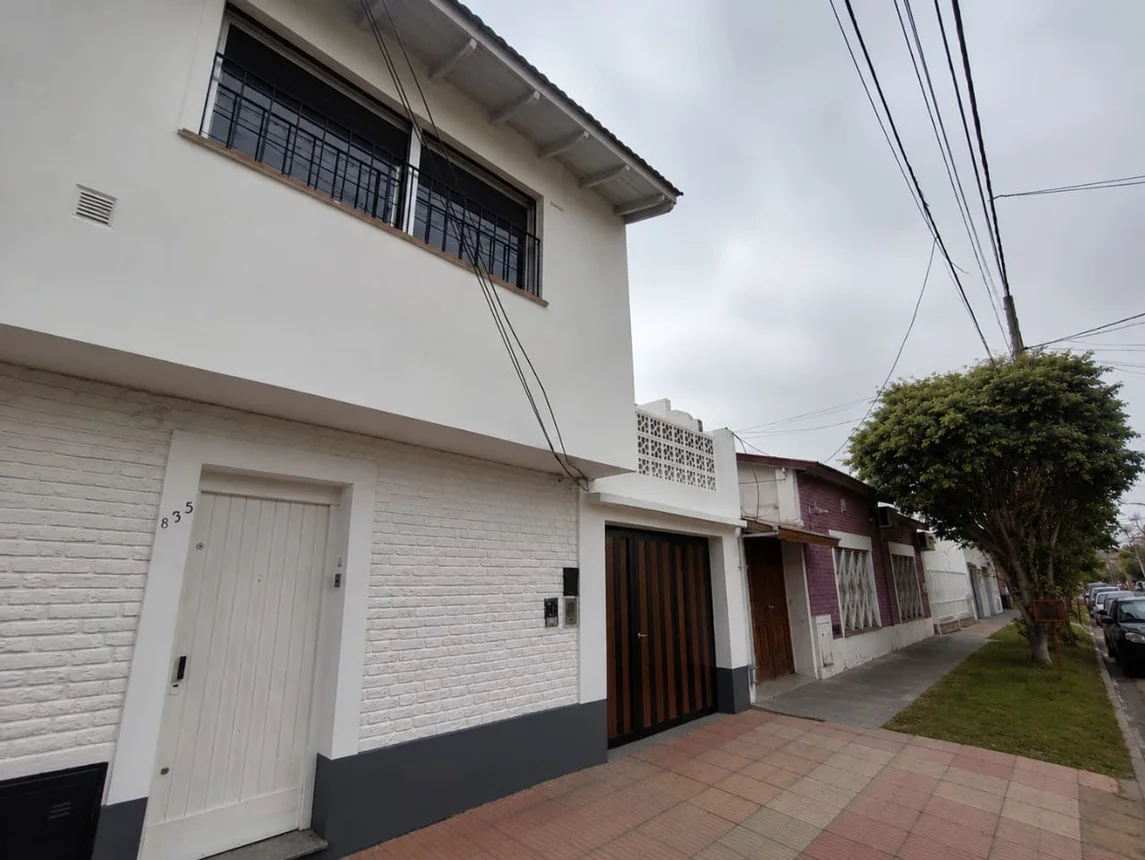 PH en venta en Remedios de Escalada