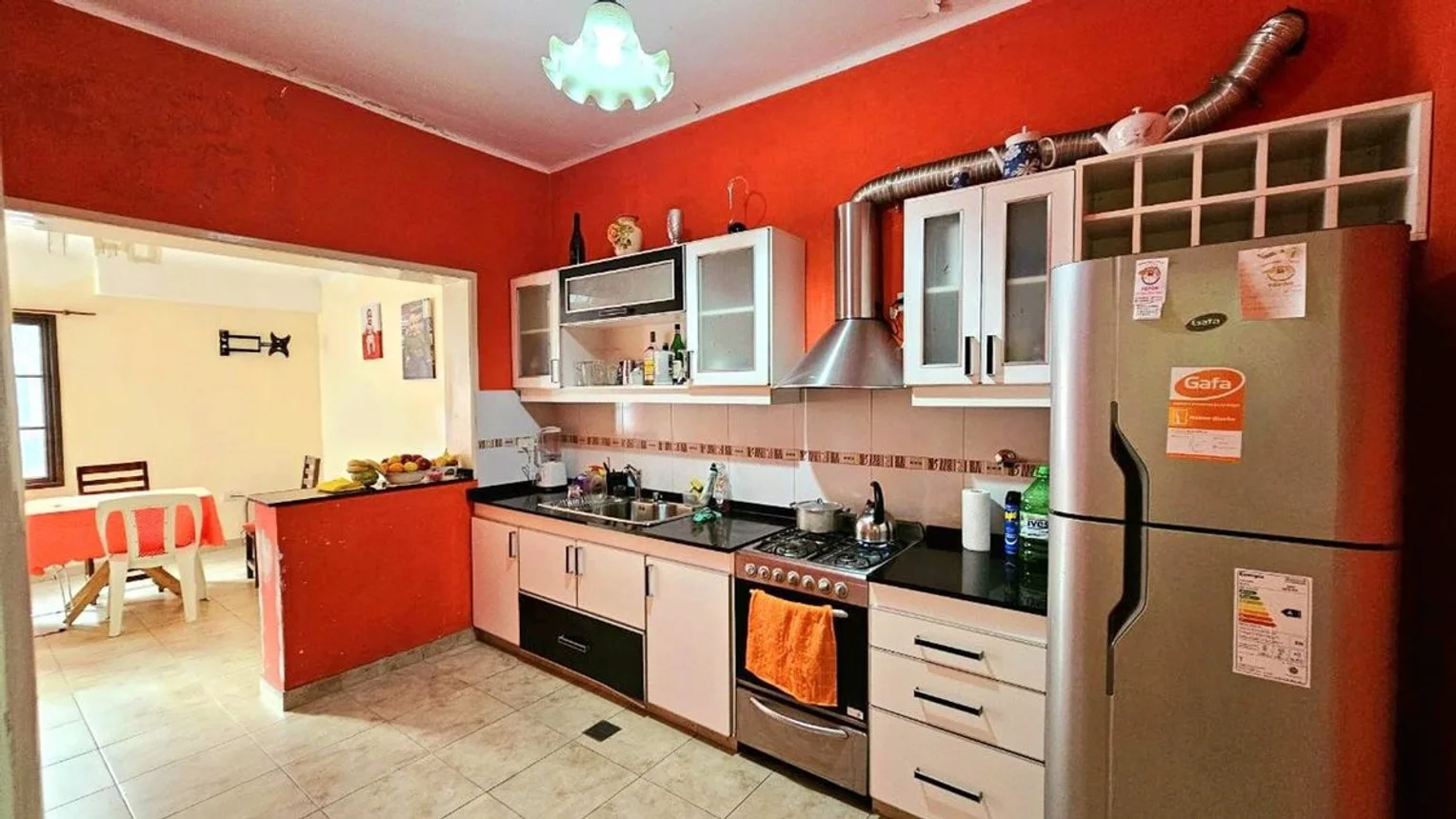 Casa en venta en Lanús Oeste, foto 2