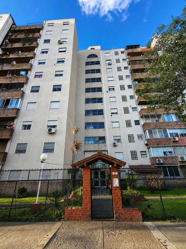 Departamento de 4 ambientes en venta en Martín Coronado, Avenida Presidente Perón 8000