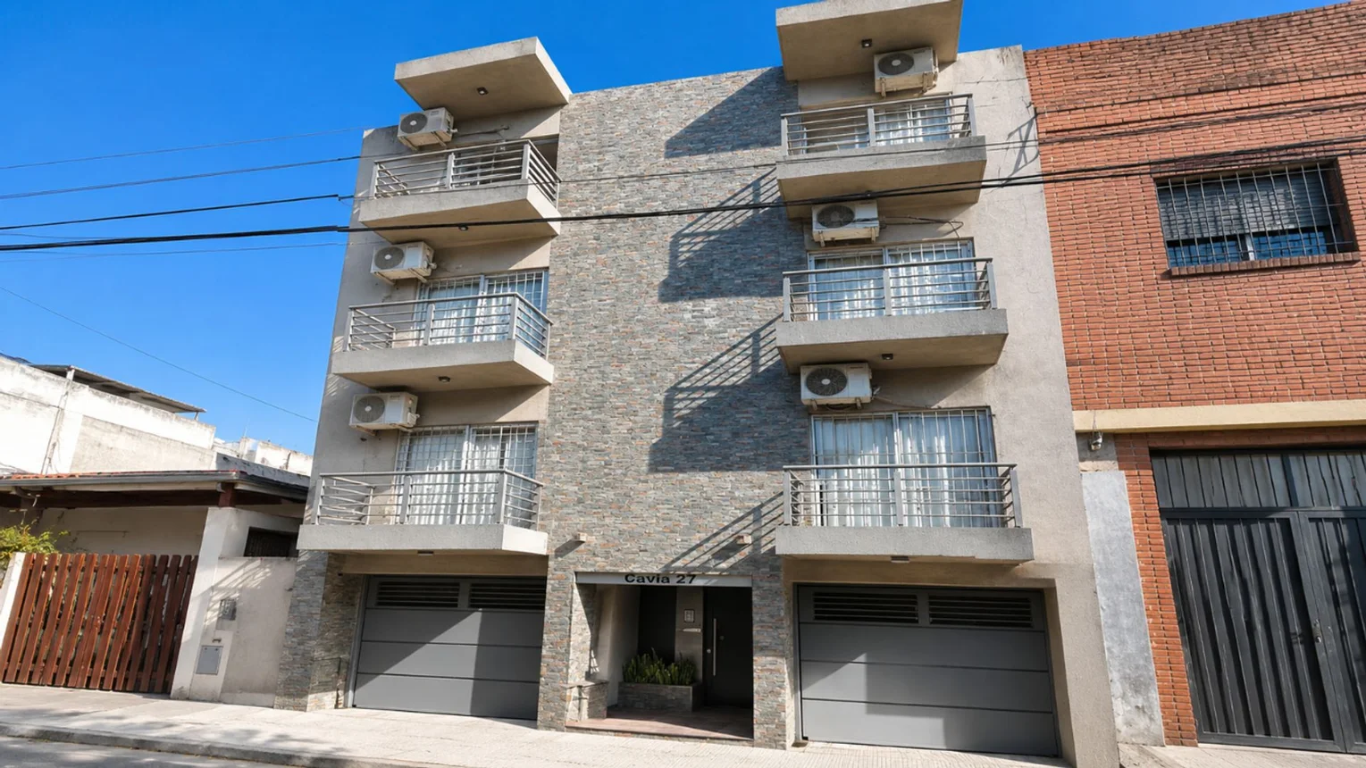 Departamento de 3 ambientes en venta en Lomas del Mirador, Cavia 0