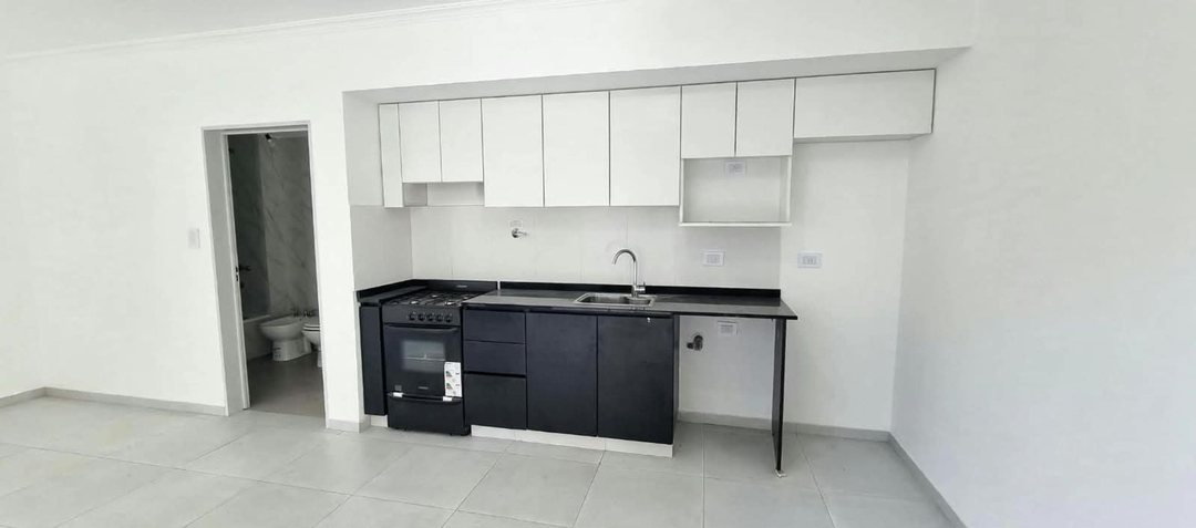 DPTO C/ PATIO, PARRILLA A ESTRANAR-VILLA RIACHUELO