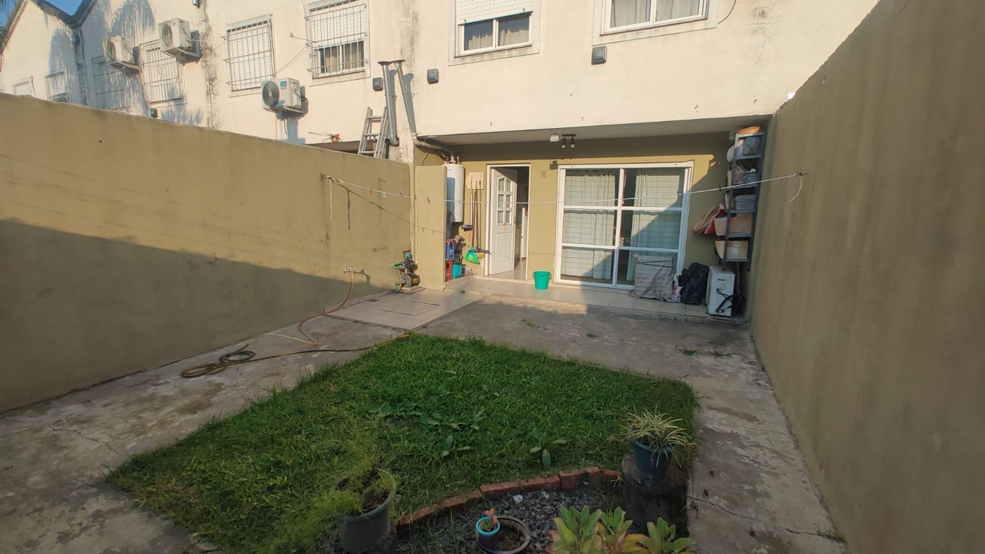 Foto 14 — VENTA DEPTO DUPLEX 4 AMB  PATIO COCHERA QUILMES