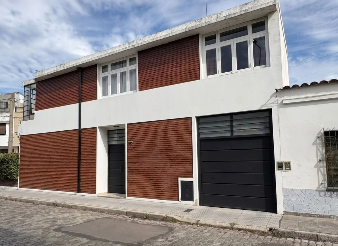 Casa de 4 ambientes en venta en Villa Sarmiento, Julián Portela 700, foto 2