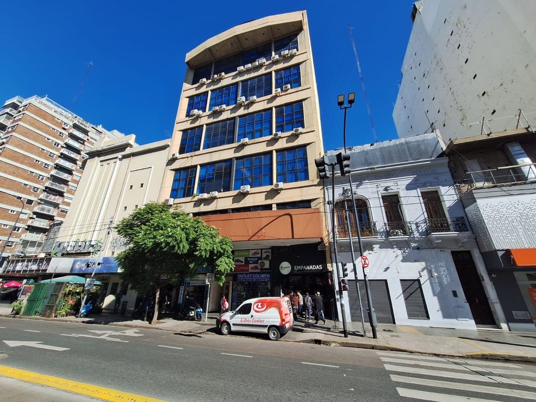 OFICINA 2 AMB DUPLEX A MTS SUBTE "SIN EXPENSAS"