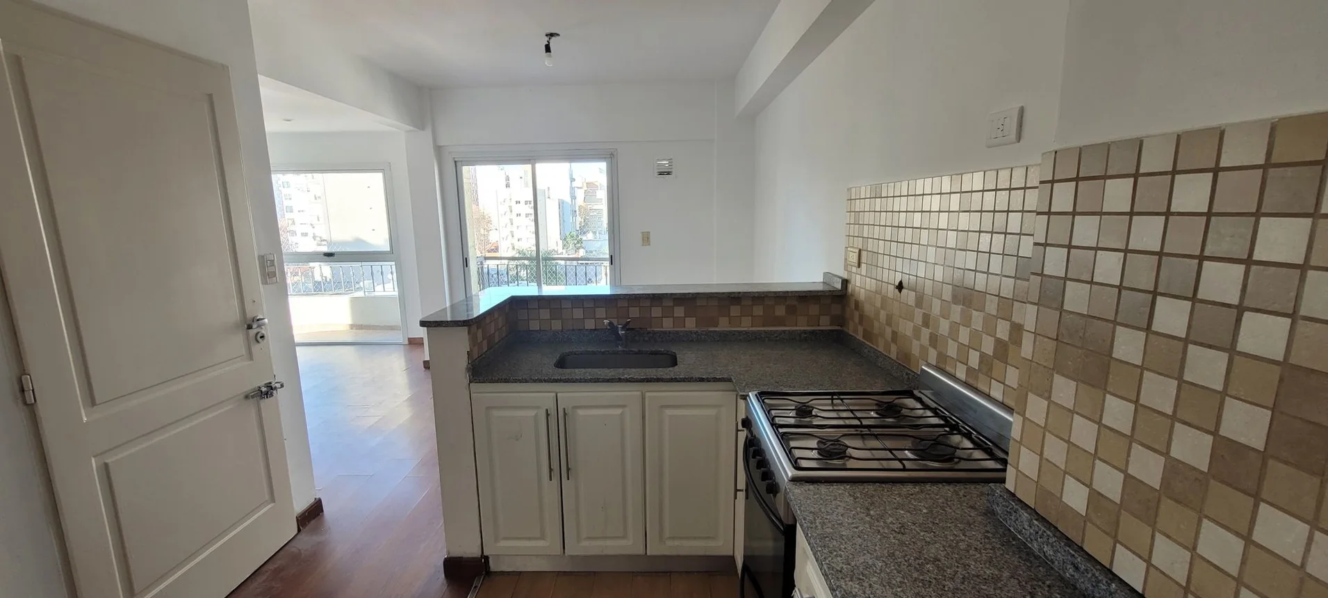 Piso de 4 ambientes en venta en Lanús Oeste, 2 de Mayo 2800, foto 2