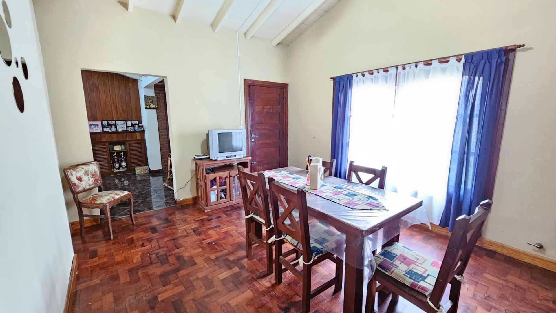 Foto 7 — VENTA CASA 4 AMBIENTES LAVALLOL