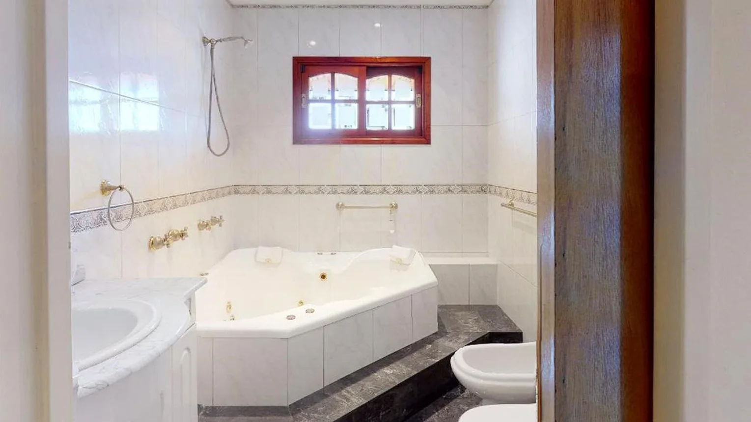 Casa en venta en La Plata, foto 3