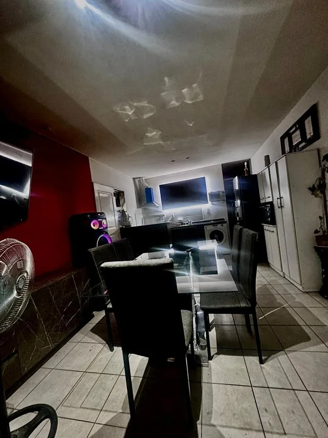 Casa de 4 ambientes en venta en Guaymallén, Cristina de Kirchnner 0, foto 2