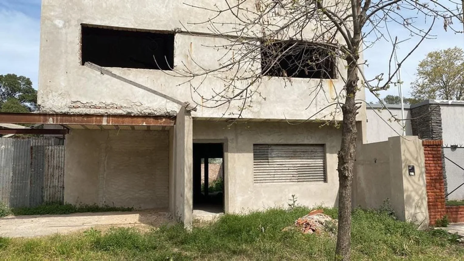 Casa dúplex en venta en Burzaco