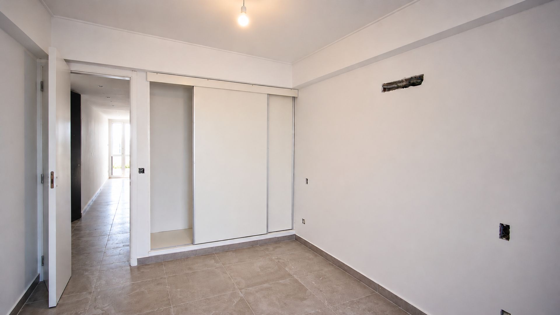 Foto 7 — DEPARTAMENTO 2 AMBIENTES CON COCHERA EN QUILMES