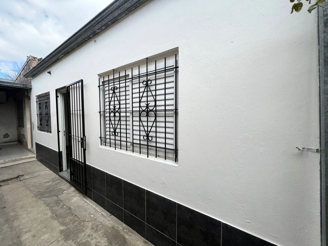 Casa de 2 ambientes en venta en Santa Fe, Beruti 3200