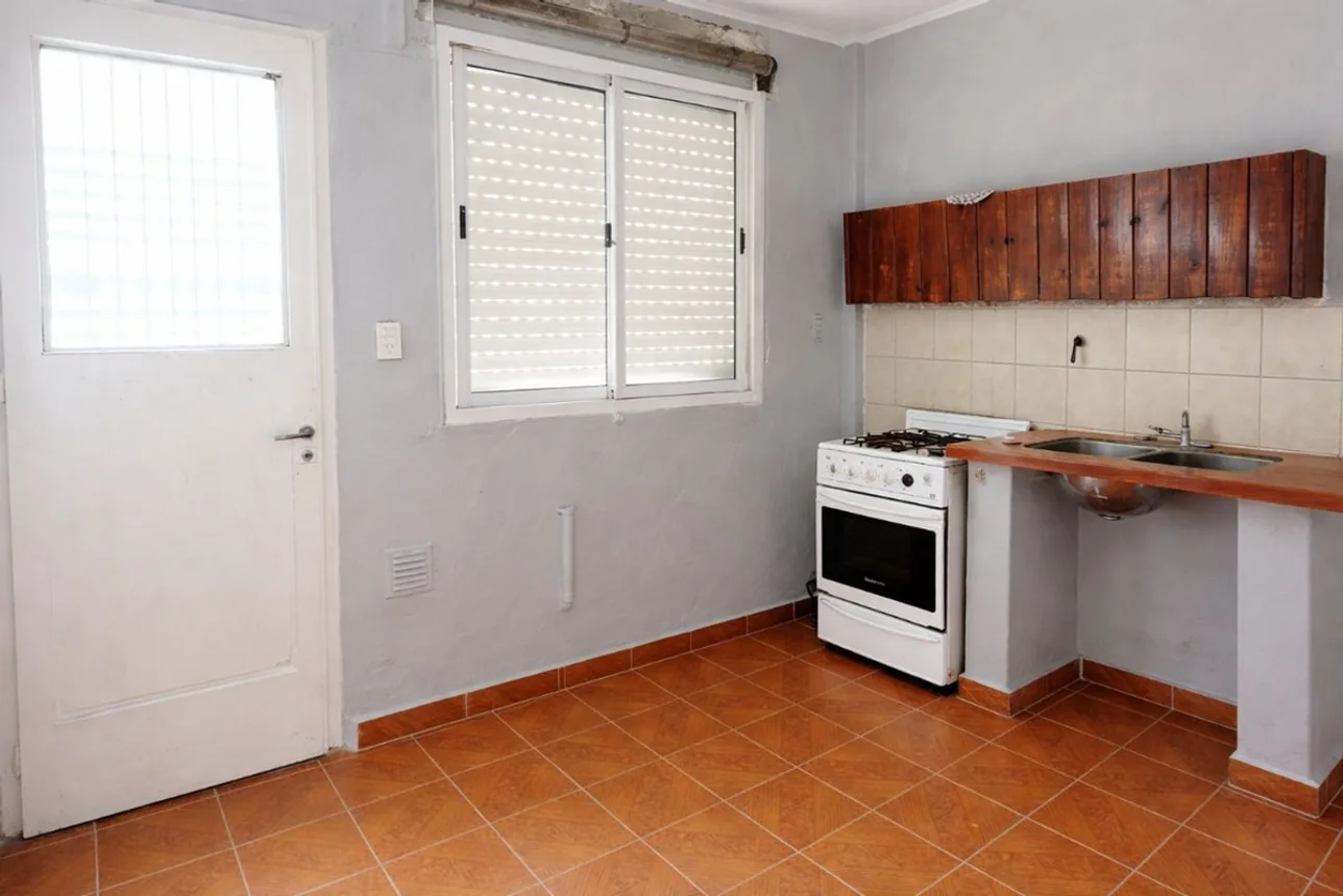 Casa de 4 ambientes en venta en Moreno, Ecuador 2300, foto 4
