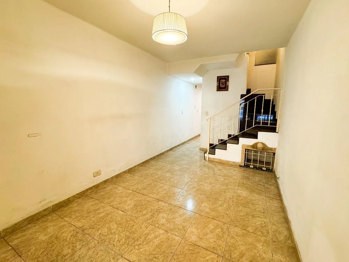 PH de 4 ambientes en venta en San Justo, Venezuela 3200, foto 4