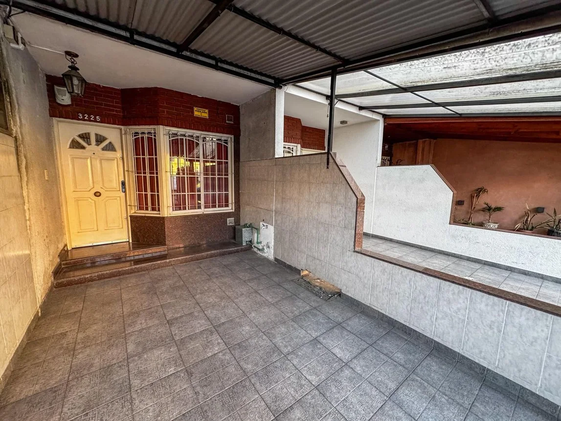 PH de 4 ambientes en venta en San Justo, Venezuela 3200, foto 3