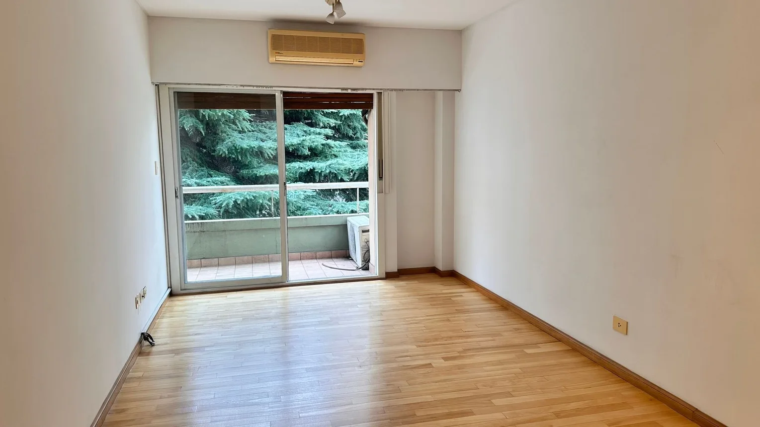 Departamento de 3 ambientes en alquiler en Caballito, Coronel Ramón Lorenzo Falcón 1300