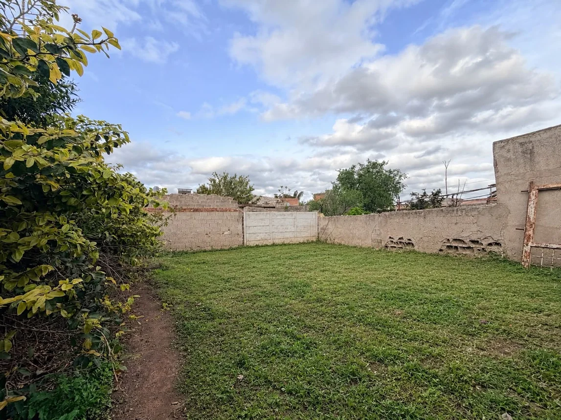 Casa de 3 ambientes en venta en Bahía Blanca, Río Atuel 1200