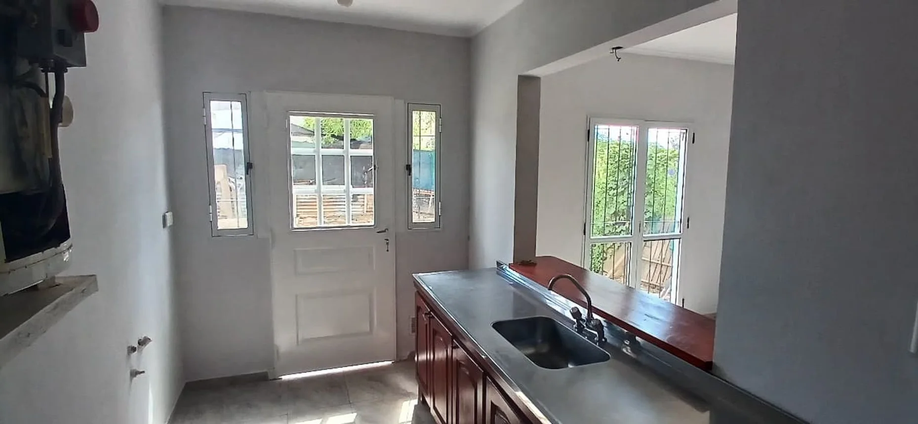 Casa de 5 ambientes en venta en Paraná, Calle Crisólogo Larralde 1100, foto 2