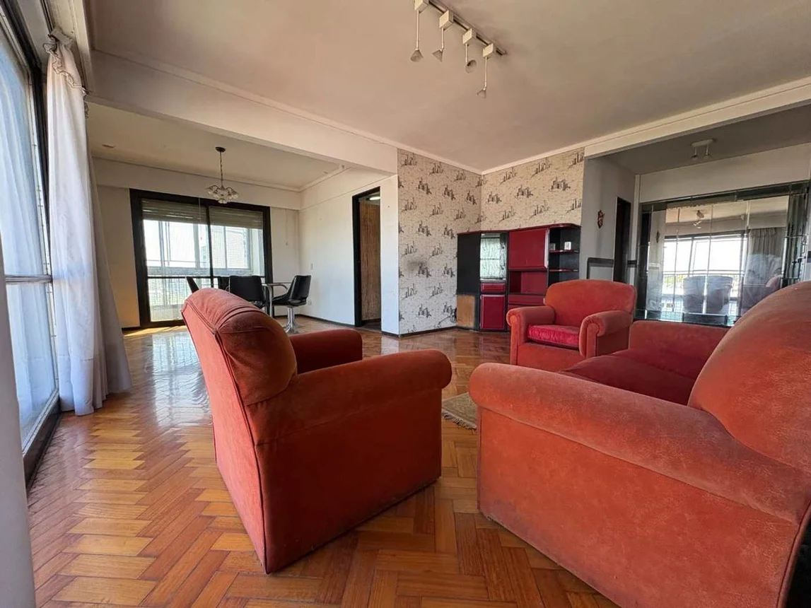 Departamento de 4 ambientes en venta en Nueva Pompeya, Esquiú 900