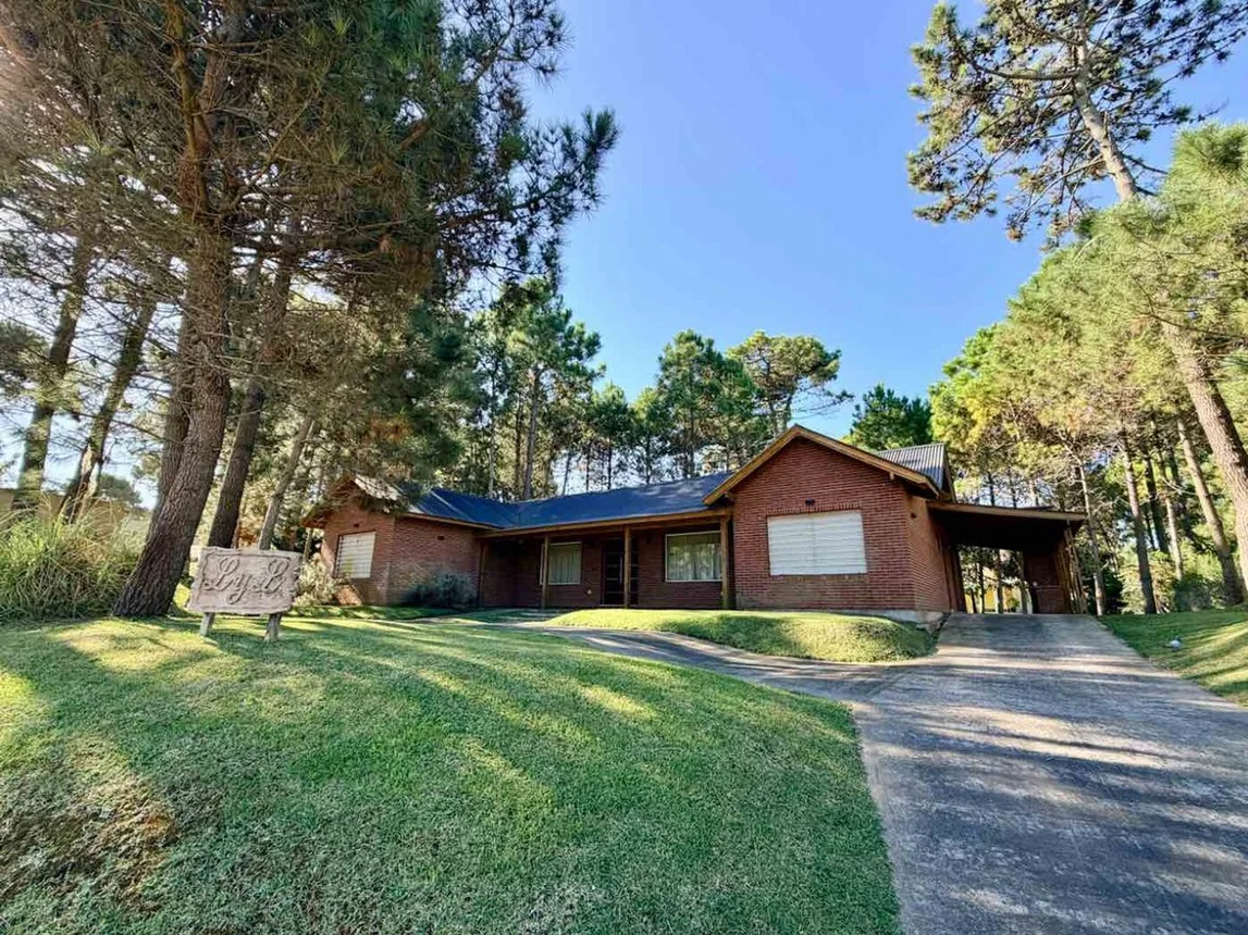 Casa de 4 ambientes en venta en Pinamar, Del Espartillo 1300, foto 2