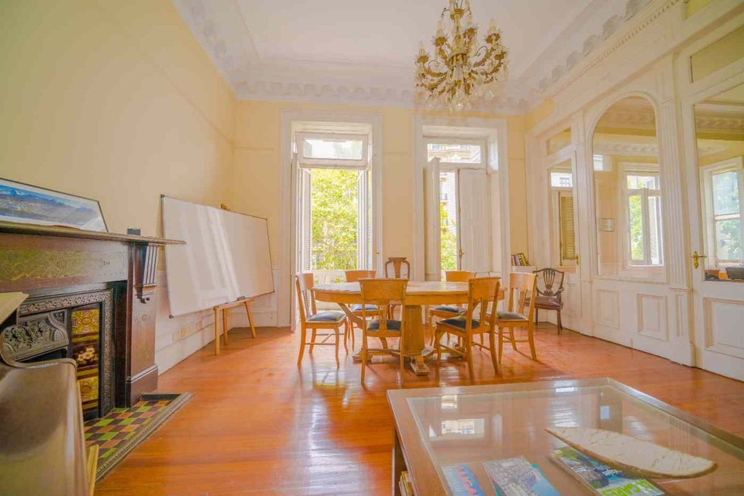 VENTA 5 AMB EDIFICIO HISTORICO Av de Mayo 900