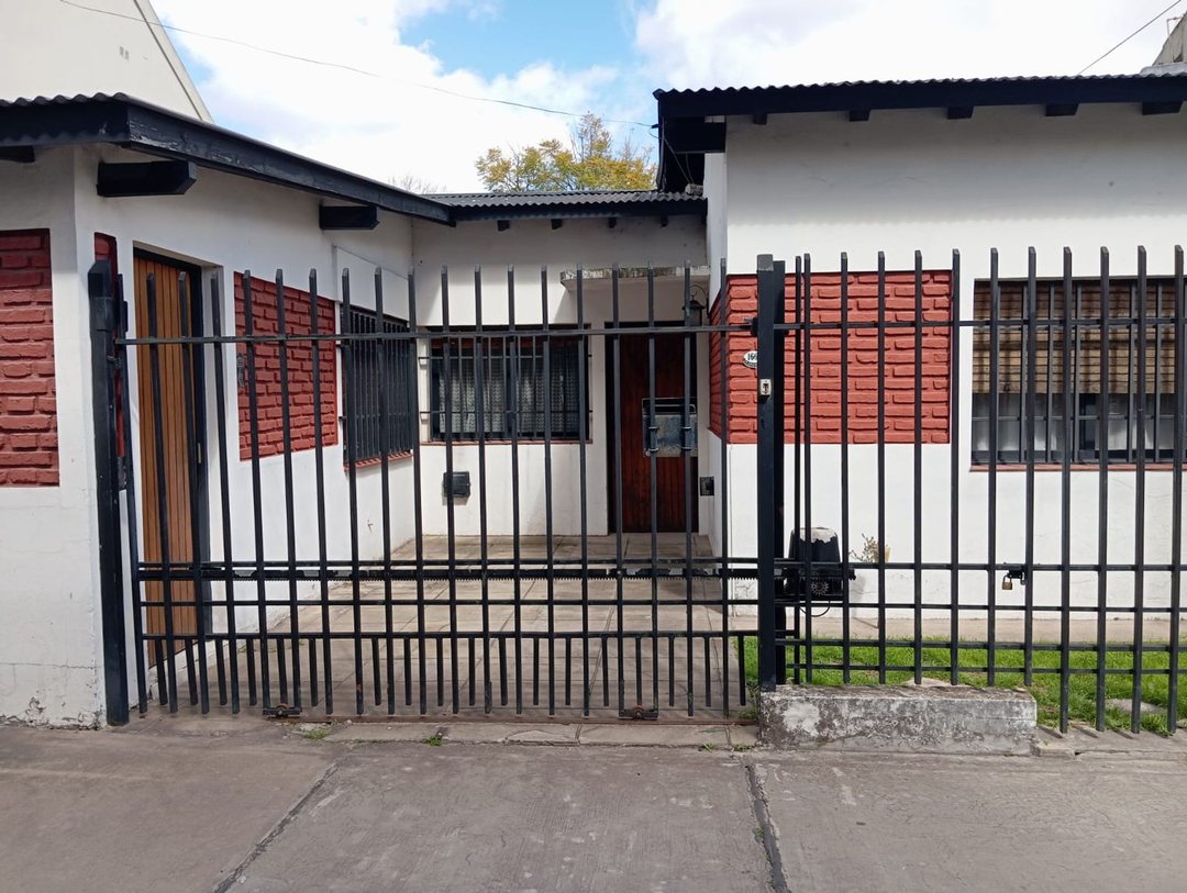 VENTA CASA EN PADUA LOTE PROPIO