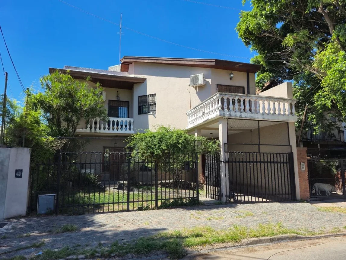 Casa de 5 ambientes en venta en San Miguel, Pringles 700, foto 2