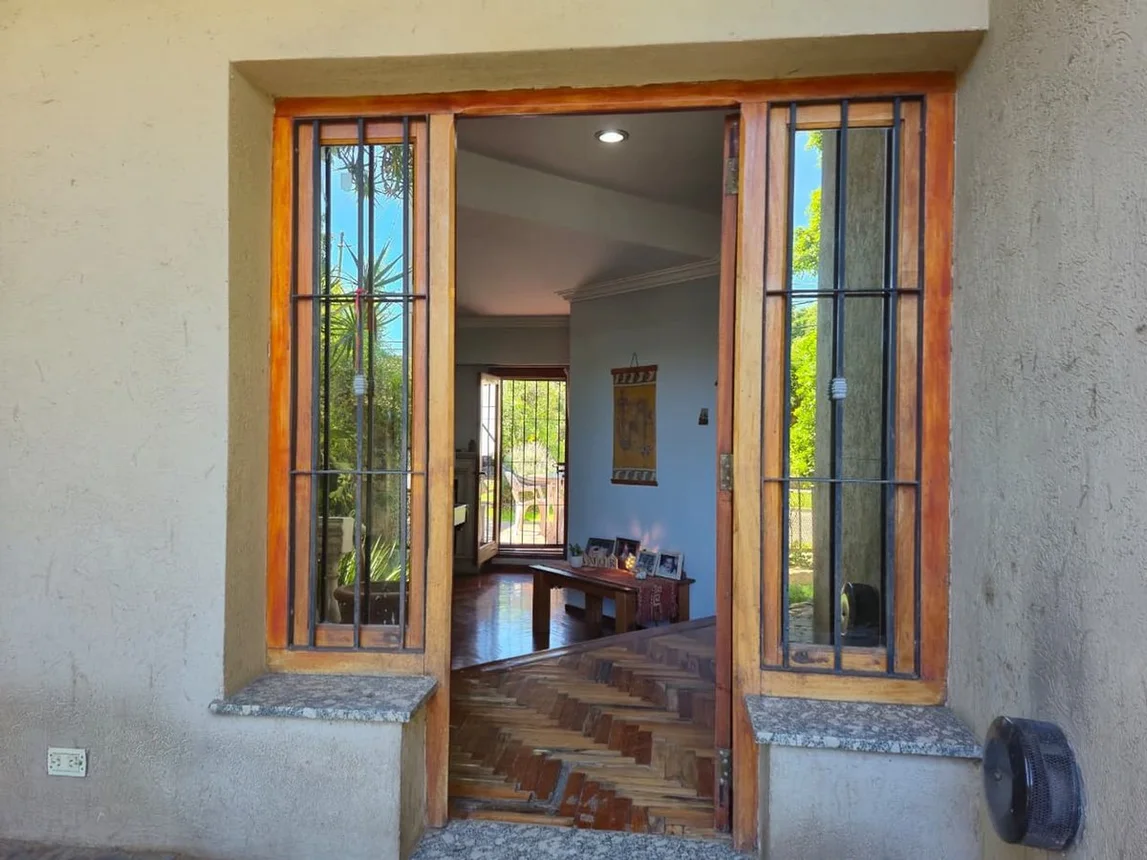 Casa de 5 ambientes en venta en San Miguel, Pringles 700, foto 3