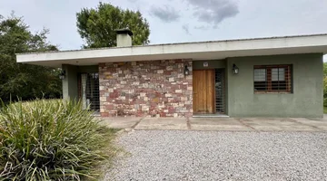 Chacra residencial de 2 hectáreas con casa reforma