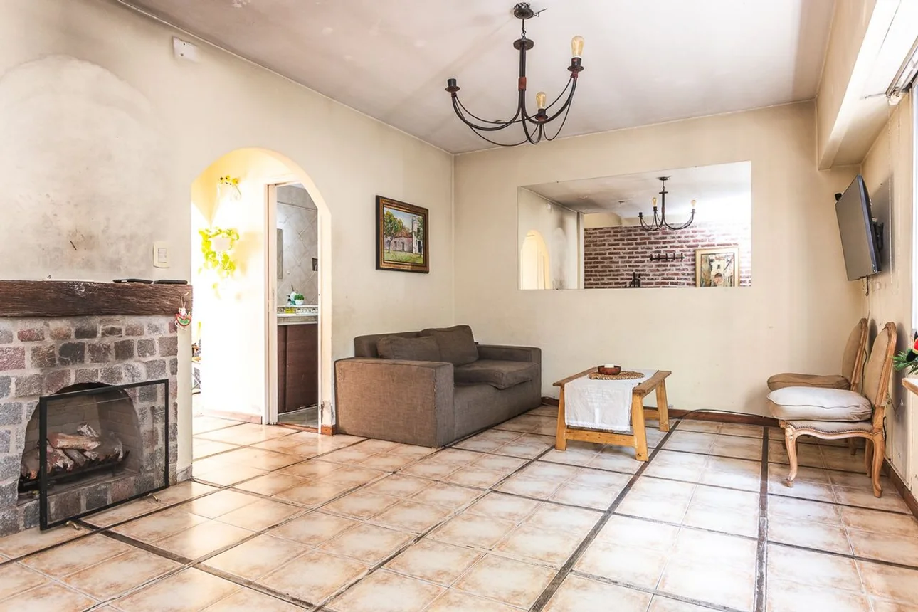 Casa en venta en Ramos Mejía, foto 2