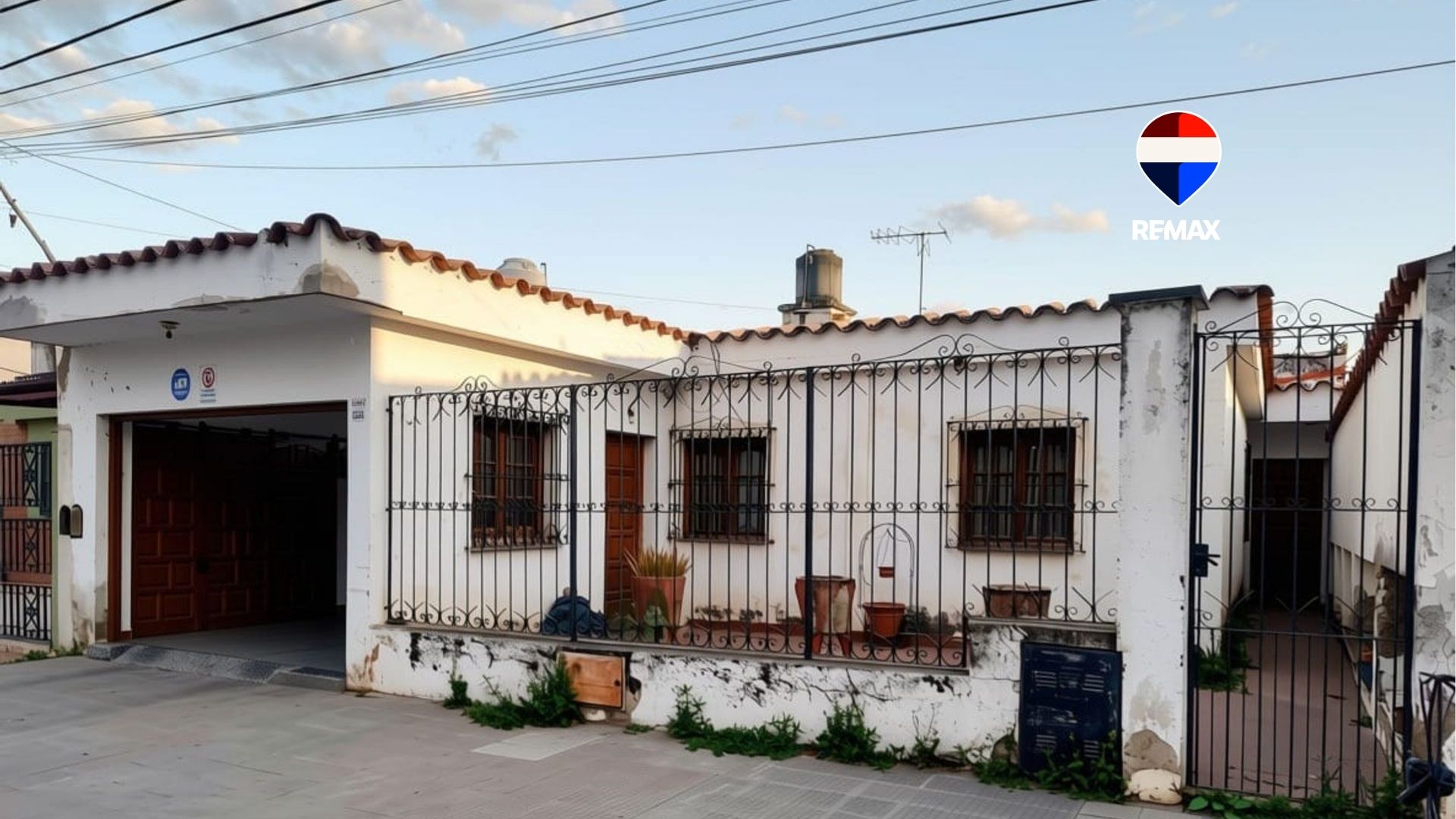 CASA EN VENTA MACROCENTRO SAN MARTIN AL 2200 - foto 1