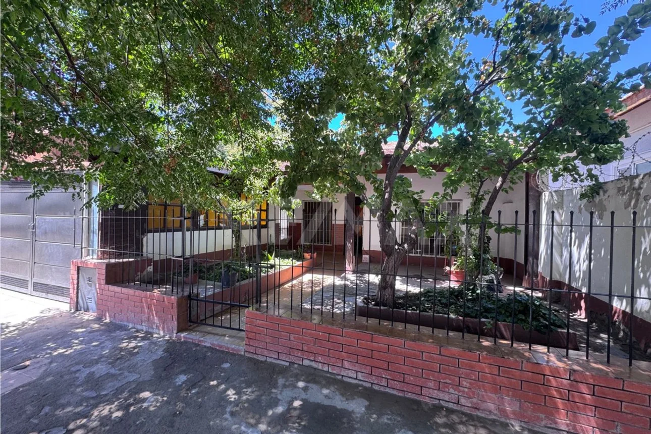 Casa en venta en Neuquén, foto 3