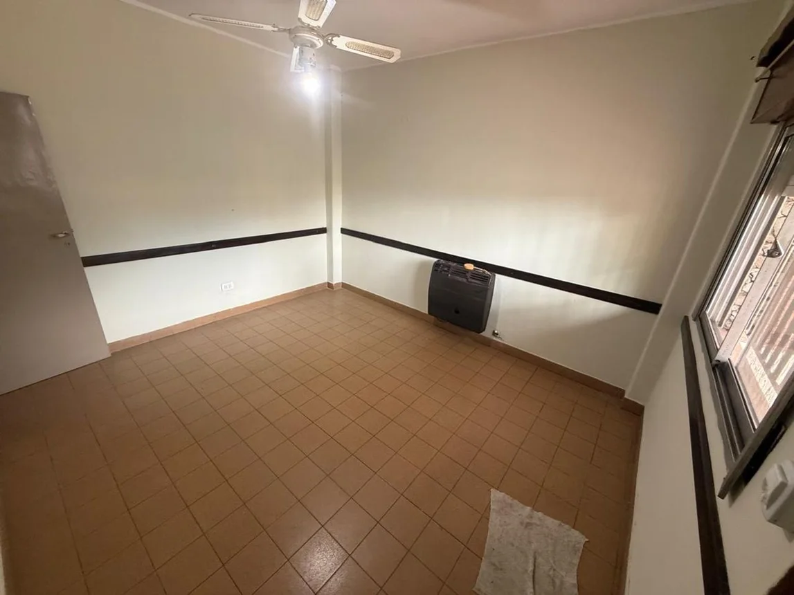 Casa de 3 ambientes en venta en Berazategui, Avenida 21 1100, foto 4