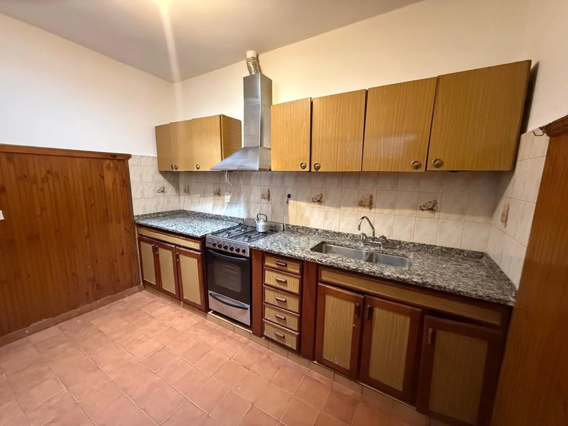 Casa de 3 ambientes en venta en Berazategui, Avenida 21 1100, foto 3