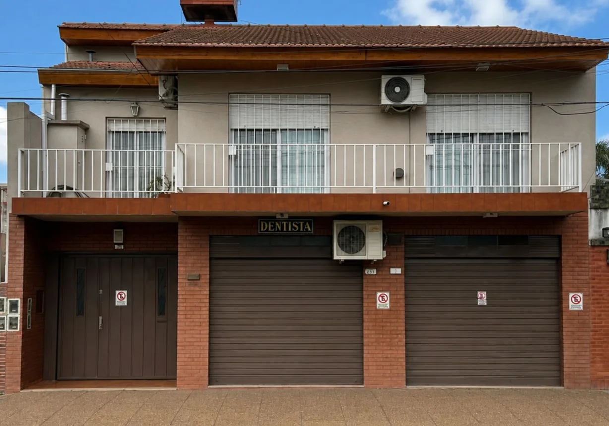 Venta casa pileta y 2 locales v. tesei hurlingham, foto 2