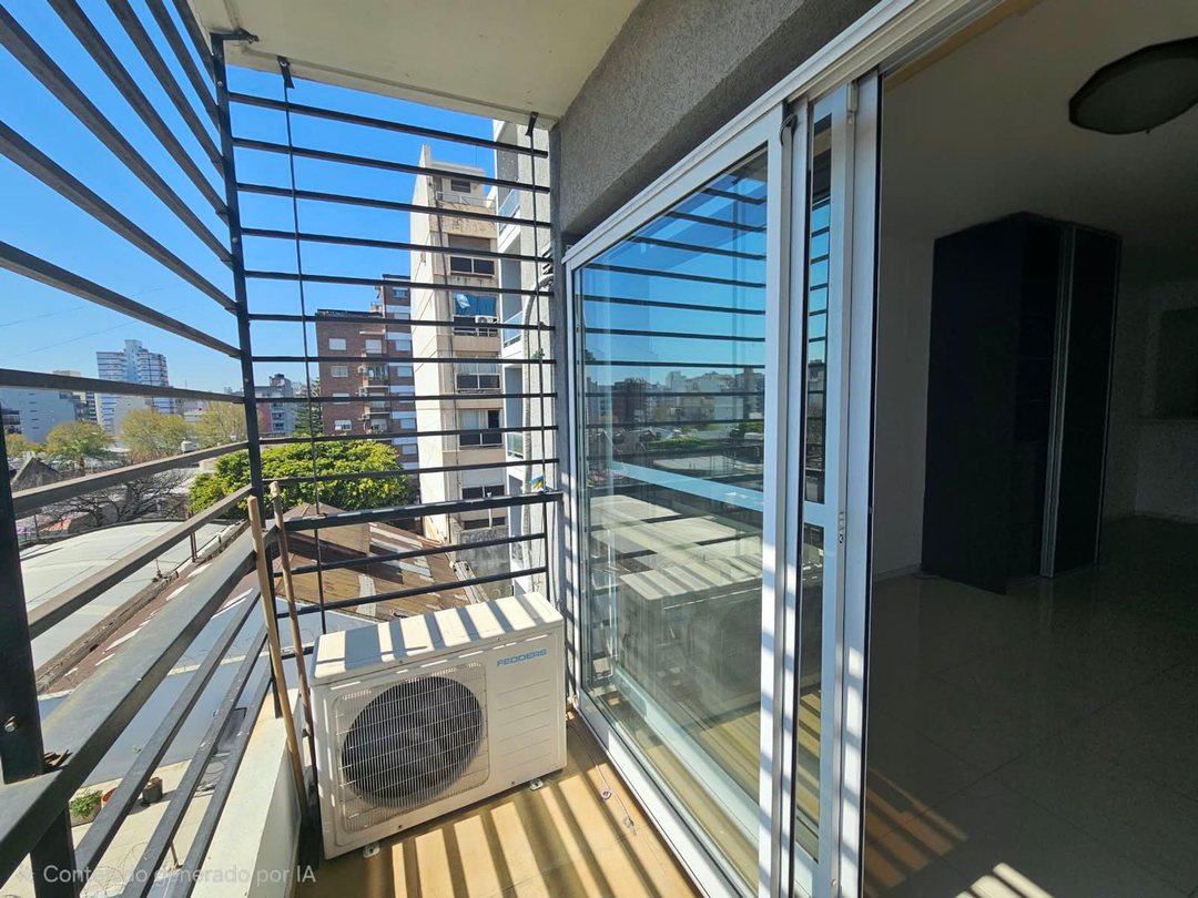 VENTA MONOAMBIENTE. BALCÓN. FLORESTA