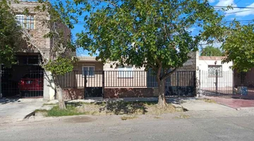 Casa en Barrio BELGRANO a metros de Avda. ESPAÑA