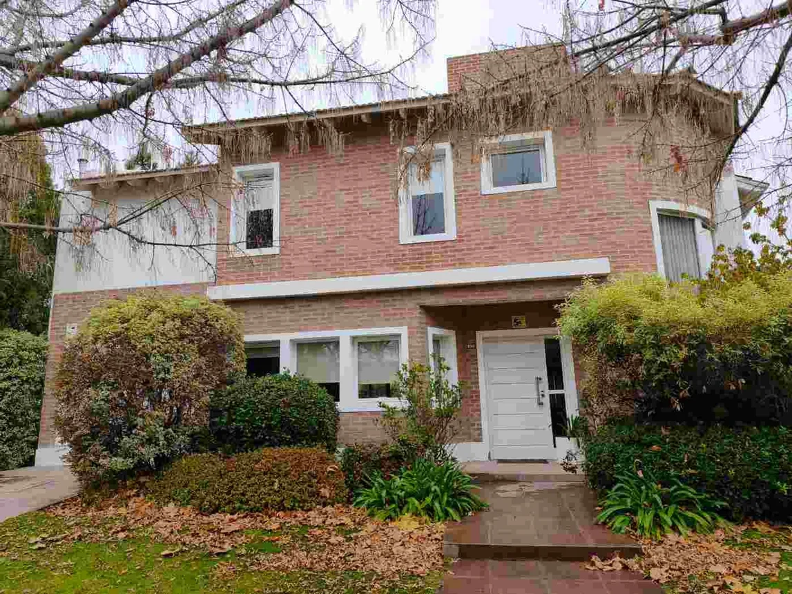 Casa en venta en Neuquén, foto 2