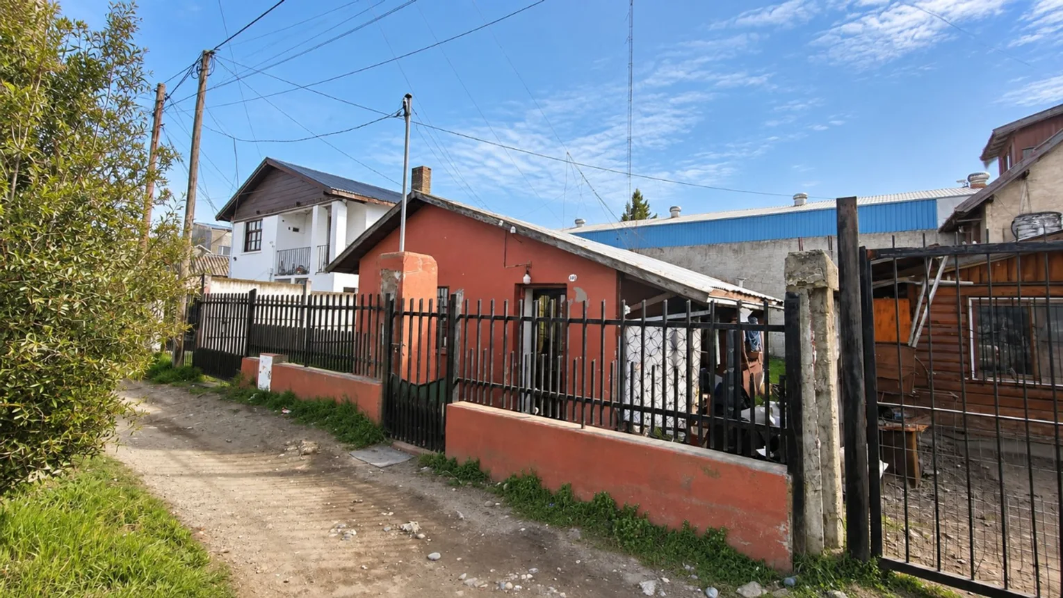 Casa de 3 ambientes en venta en San Carlos de Bariloche, 25 de Mayo 1000, foto 2