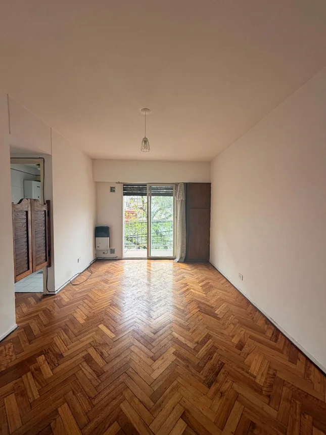 Departamento de 2 ambientes en alquiler en Balvanera, Venezuela 3200