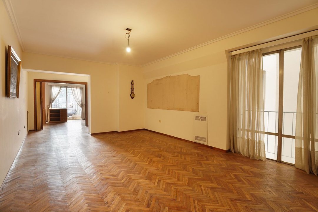 VENTA DPTO 3 DORM C/DEPEND. COCHERA FIJA CABALLITO