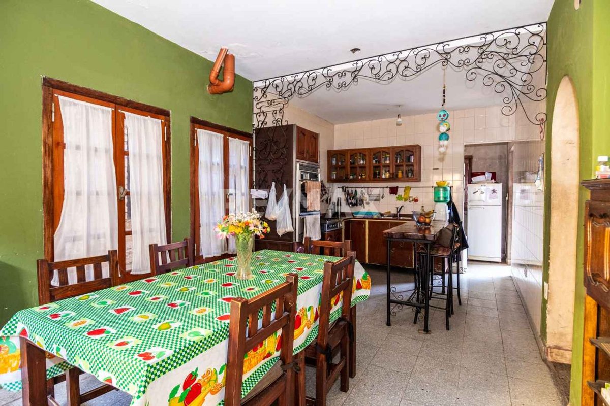CASA 5 DORMITORIOS VENTA ZONA MACROCENTRO - foto 17