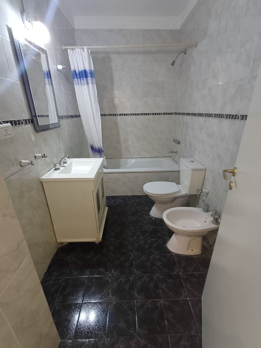 Foto 7 — VENTA PH 3 AMBIENTES PLANTA BAJA LINIERS A/CREDITO