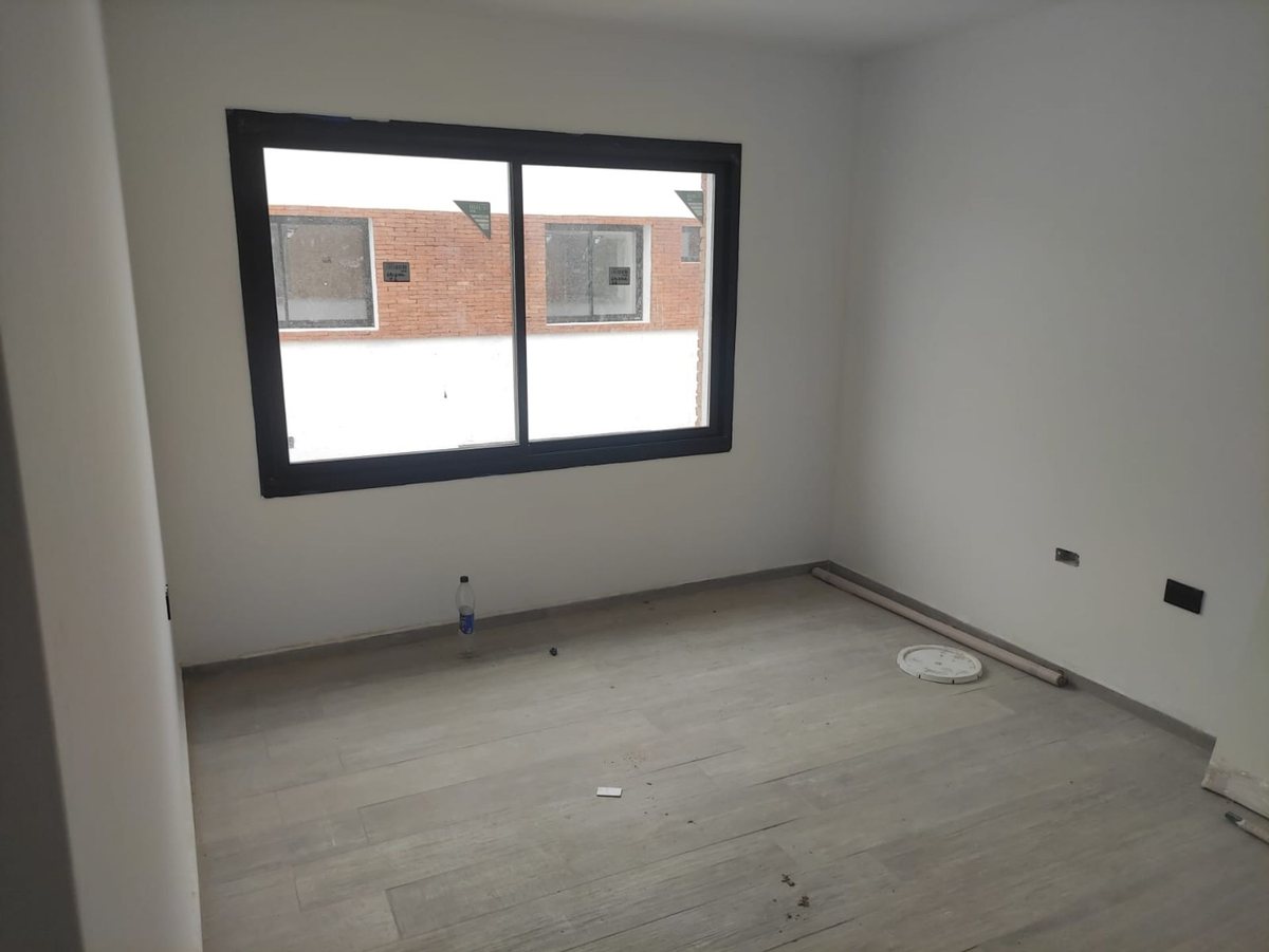 Foto 8 — DUPLEX DE CATEGORIA, 3 DORM/ 2 BAÑOS CHACRAS GREEN