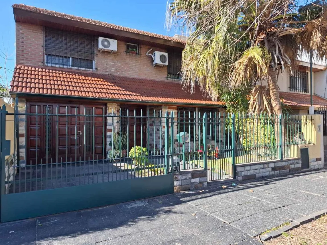 Casa dúplex en venta en Lomas de Zamora, Almafuerte 700