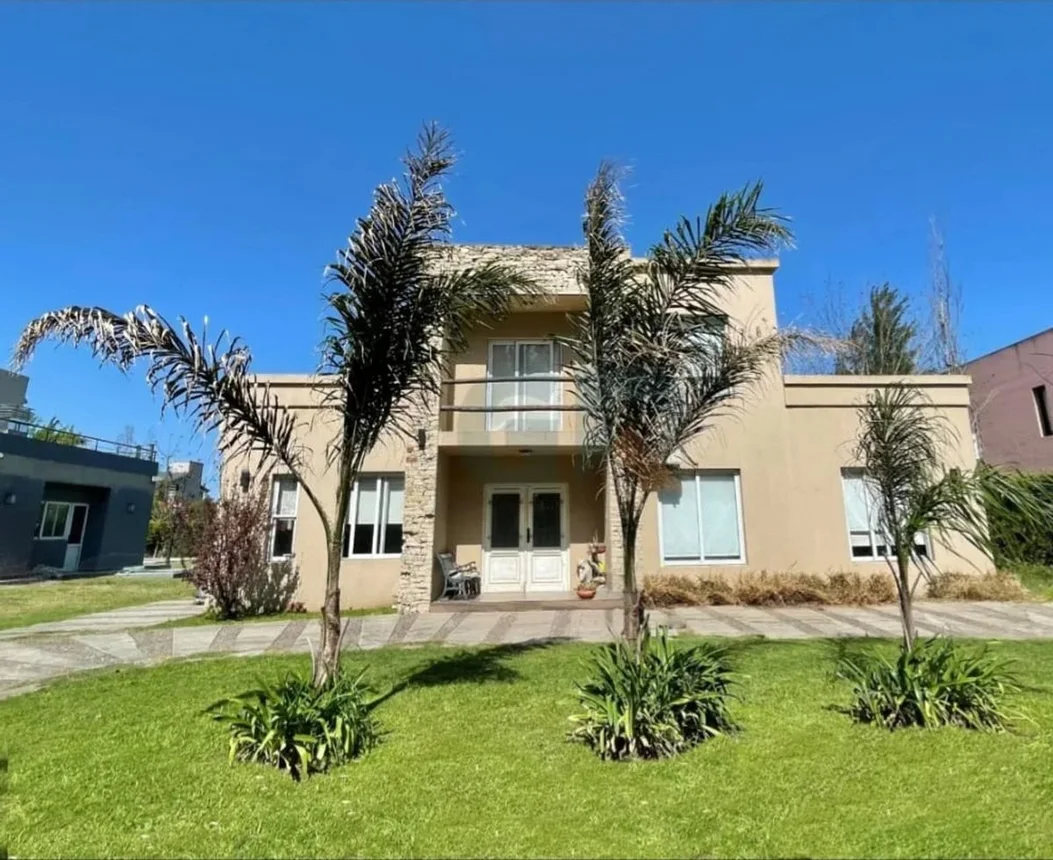 Casa de 6 ambientes en venta en Ituzaingó, Horacio Quiroga 4900