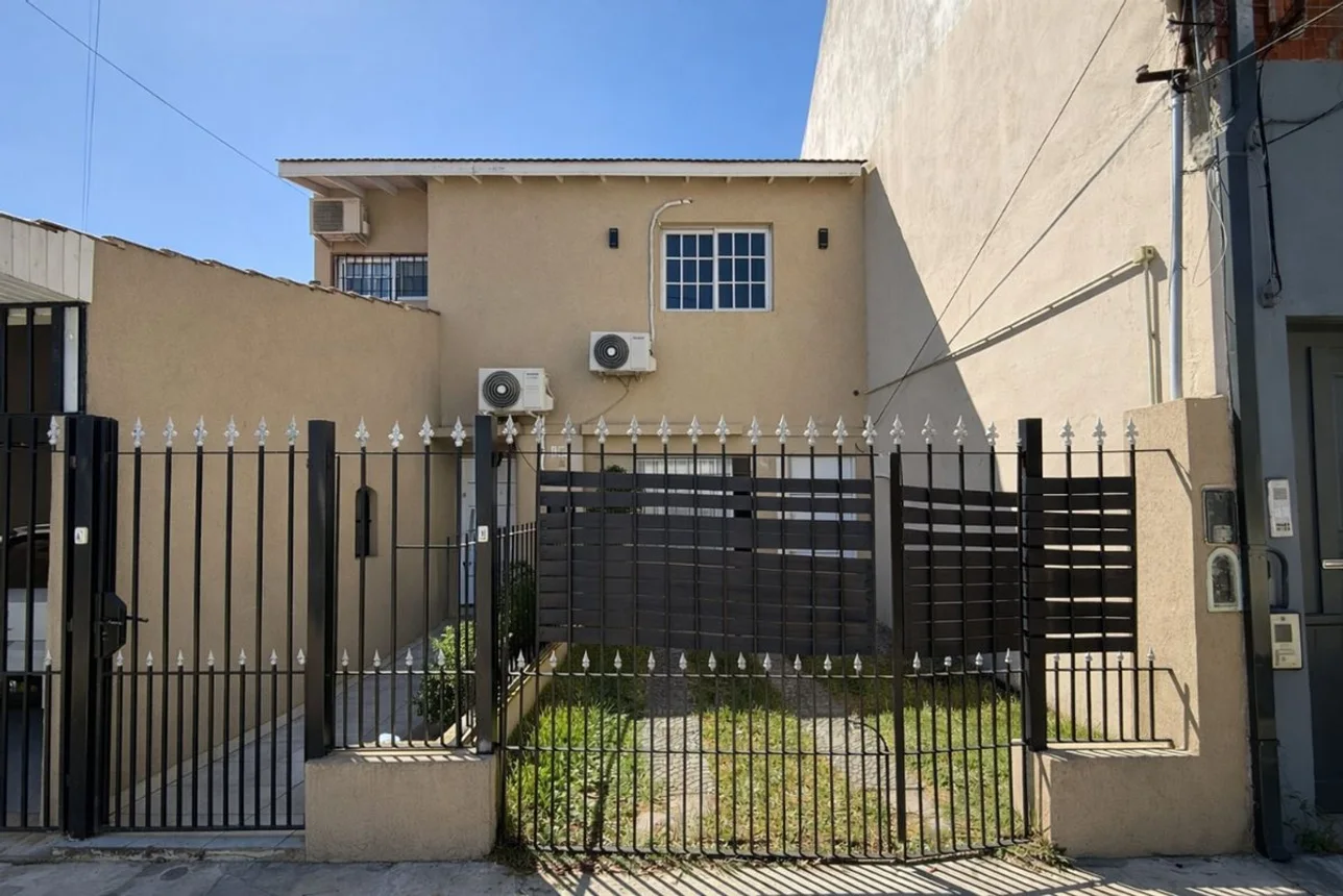 Casa dúplex en venta en Lanús Oeste, foto 2