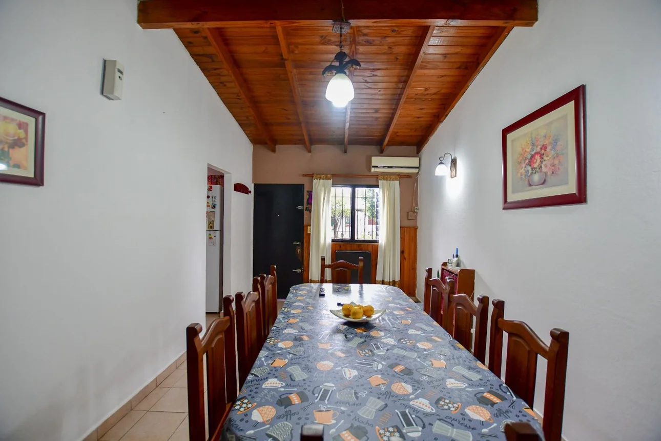 Casa en venta en La Plata, foto 2